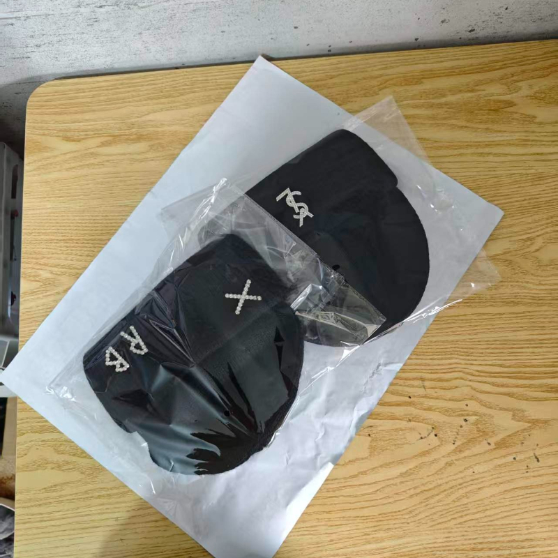 Niedliche, bestickte Mütze mit – Beanie Cuffed Knit Bewertung und Preis